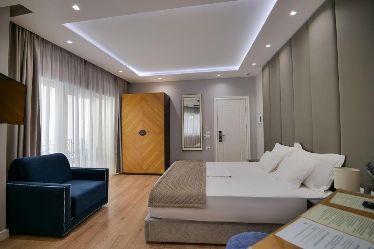 AMI MAR Hotel Sarandë Buitenkant foto